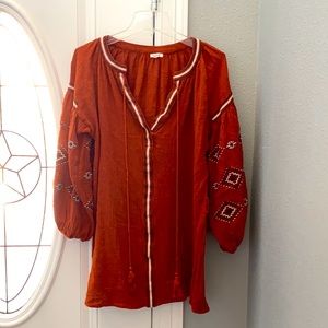 Burnt Orange En Crėme blouse size M